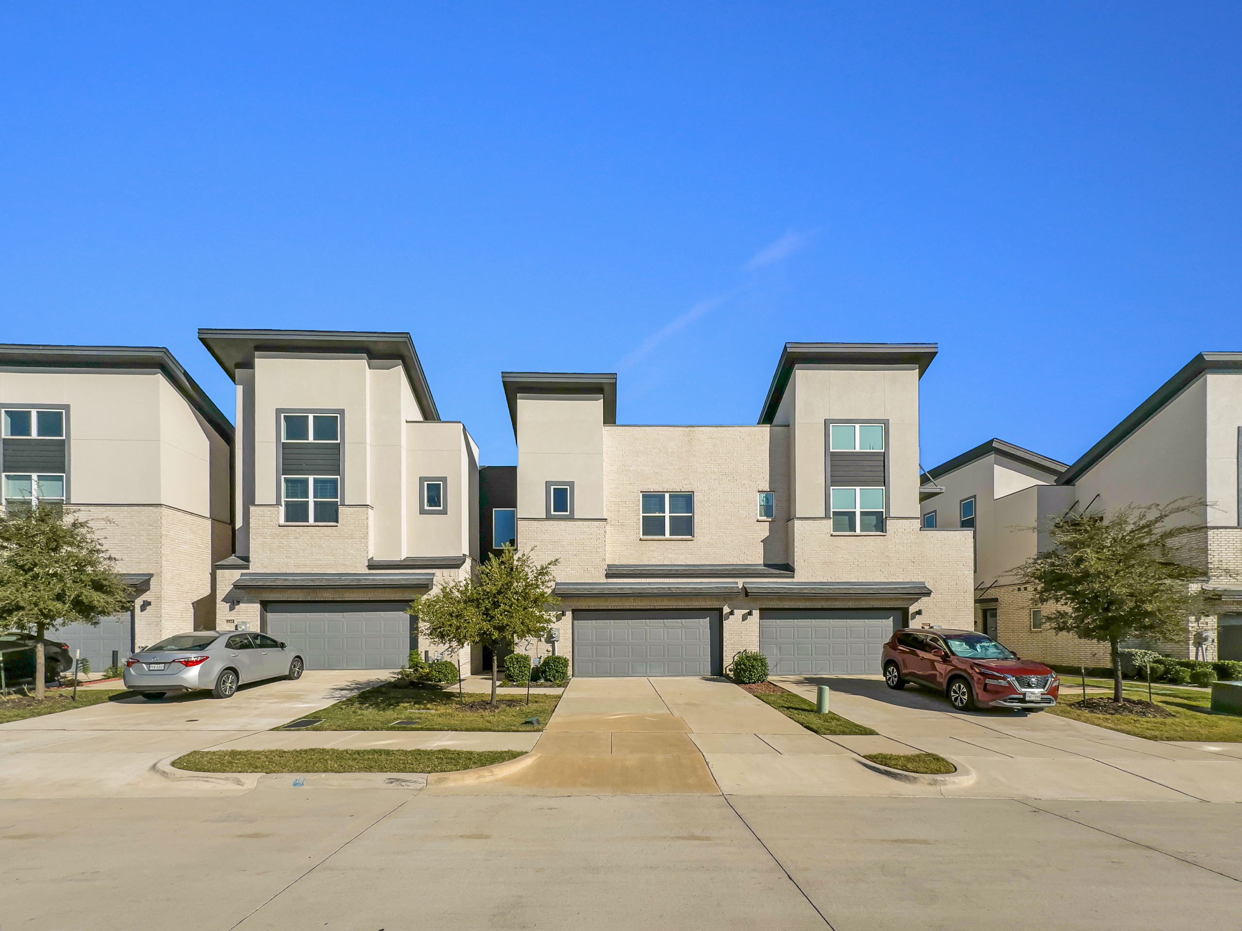 Contemporary Townhouse